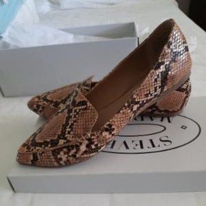 Steve Madden Feather Flat Loafers